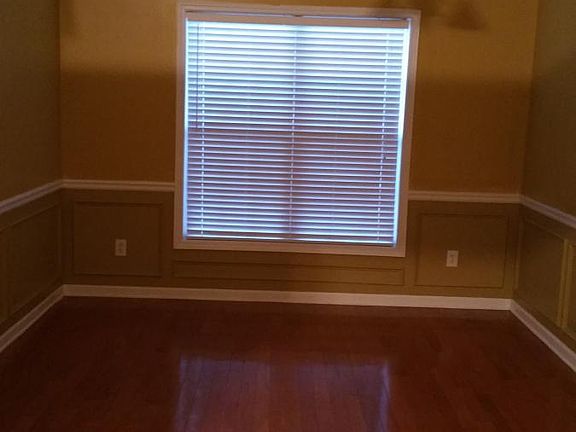 5th image of 1375 Dunton Green Way