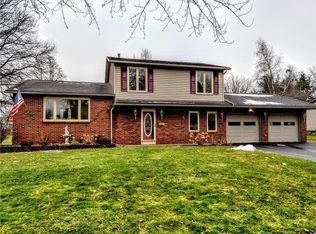 34 Rocklea Dr, Rochester, NY 14624