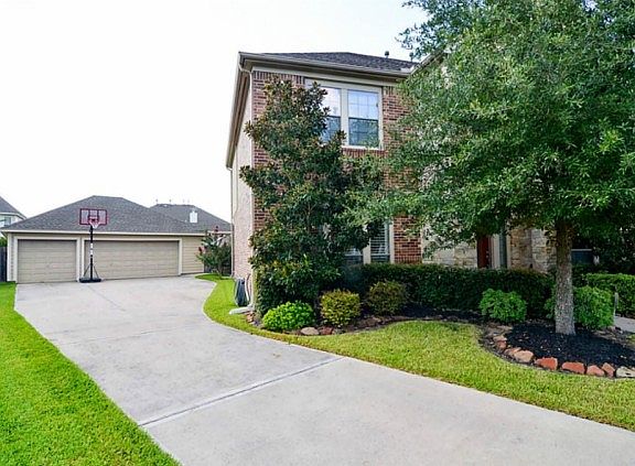 2nd image of 2107 Dover Mist Ct