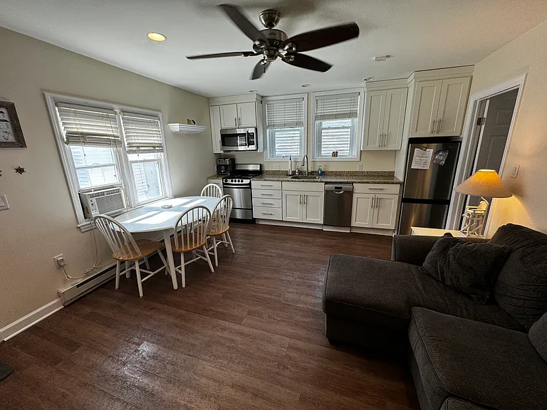 2708 Long Beach Blvd #2 — Photo 12