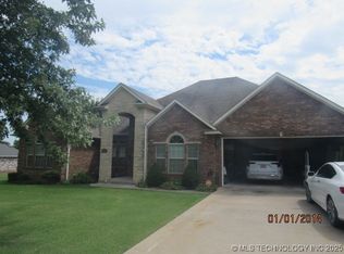 119 Hickory St, Ardmore, OK 73401