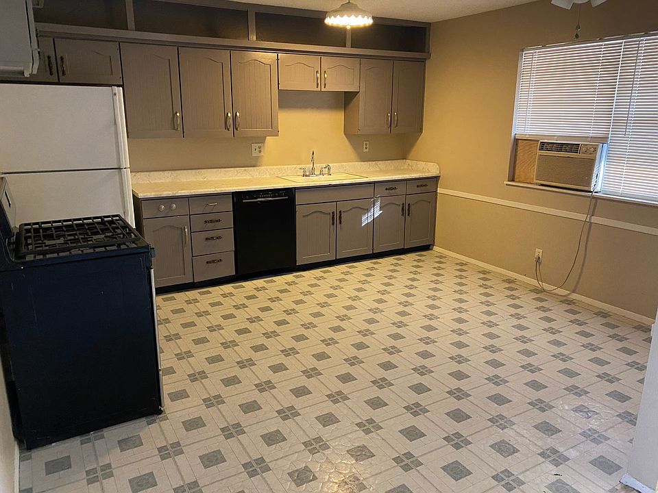 1st image of 201 N Mesquite St Unit 5