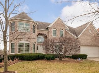 244 Aspen Ln, Aurora, IL 60504