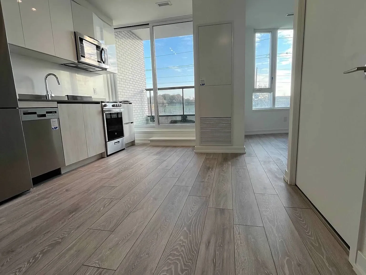 Studio, $1,850 — Photo 4