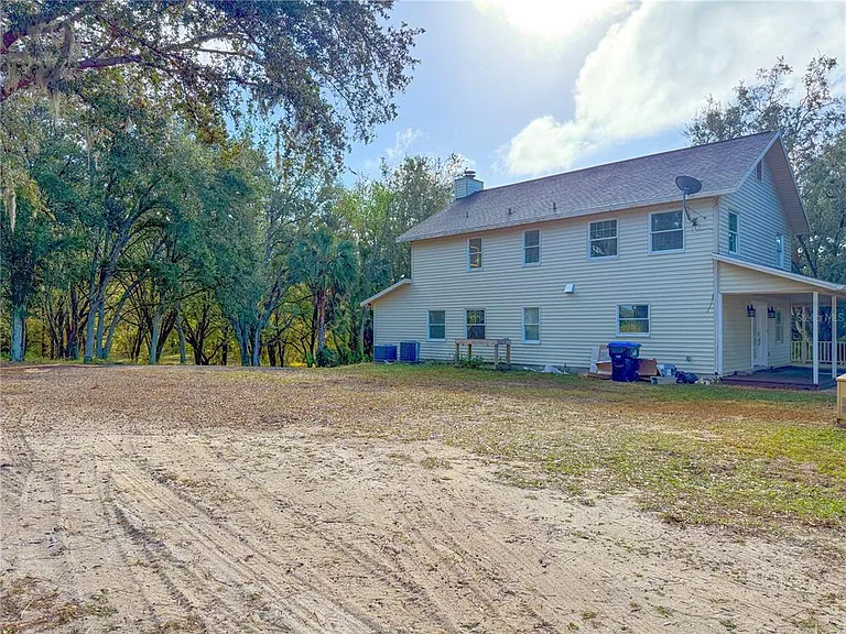 2827 Sanctuary Ln — Photo 6
