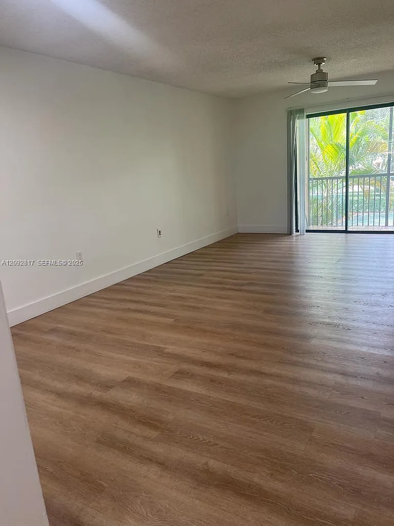 Pine Lake Seven Condo — Photo 1
