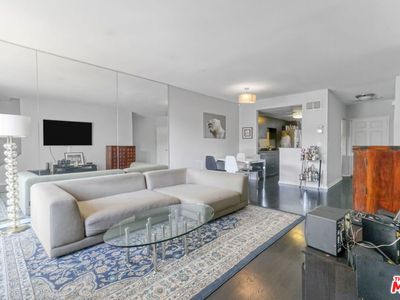 8839 Cynthia St APT 3, West Hollywood, CA, 90069