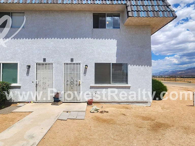 Sioux Rd 22526- / AVT 2 LLC — Photo 2