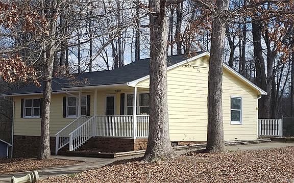 3rd image of 4502 Hidden Glen Ct