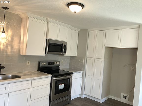 3rd image of 4209 NE 141st Ave