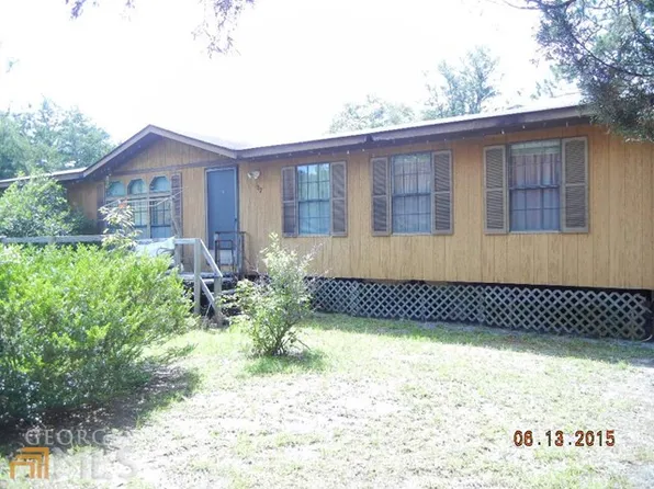 87 Magnolia St, Homeland, GA 31537