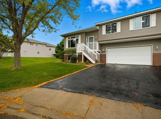 1513 Senate Ln, Northfield, MN 55057