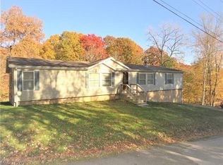 95 Swearingen Rd, Weirton, WV 26062
