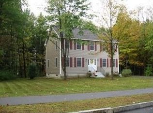 27 Regency Ct, Rochester, NH 03867
