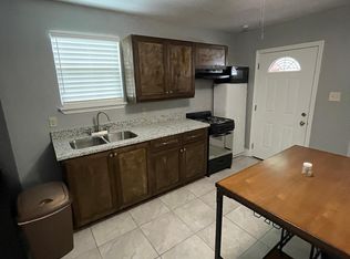 5002 Inverness Dr, Baytown, TX 77521