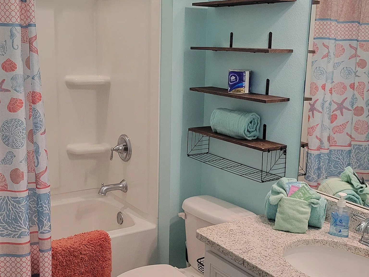 1 bed, 560 sqft, $1,700 — Photo 2
