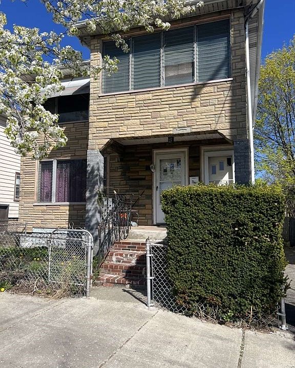 2nd image of 31 Luke Rd