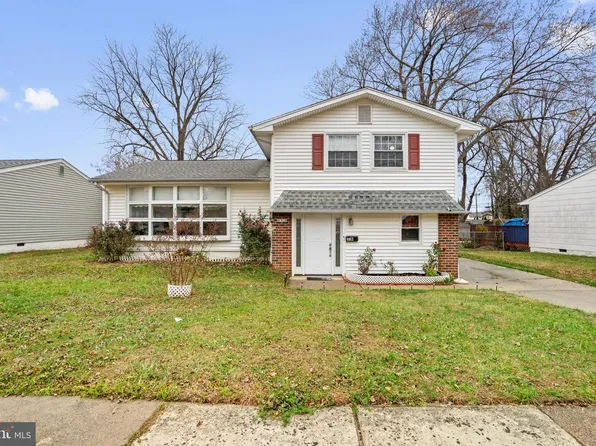 8912 Turton Dr, Philadelphia, PA 19115