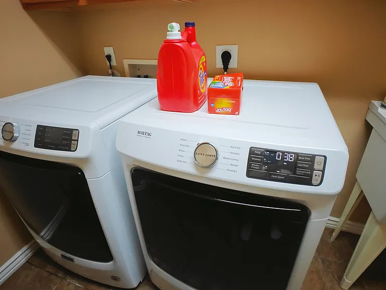 418 E Horseshoe Dr — Photo 33
