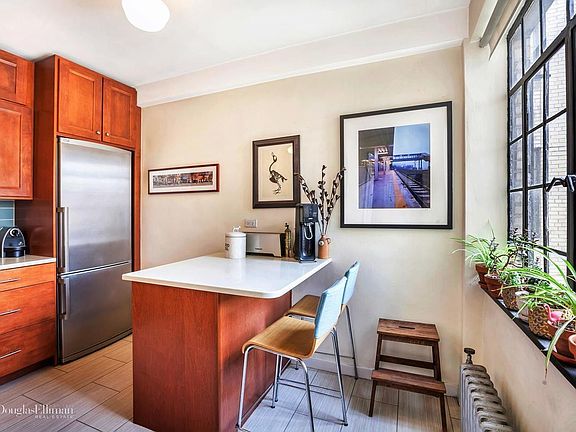 2nd image of 211 E 35th St APT 7F