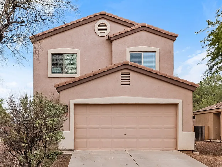 476 E Placita Rejilla — Photo 1