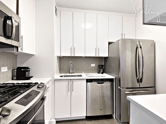 3rd image of 300 E 40th St APT 24W