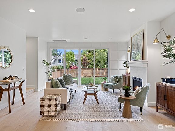 5th image of 10919 NE 59th Street