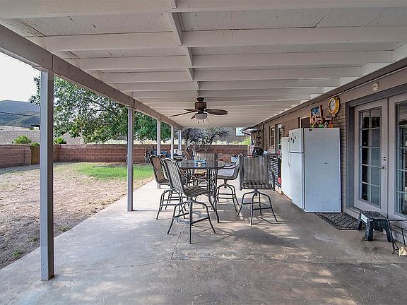 5th image of 1121 S Canyon Rd