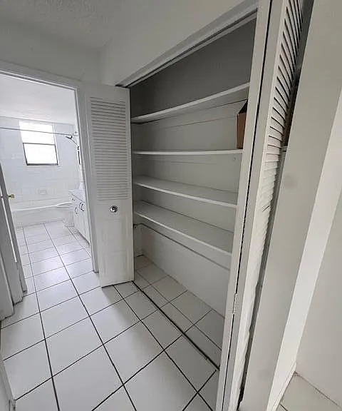 500 NE 2nd St #427 — Photo 10