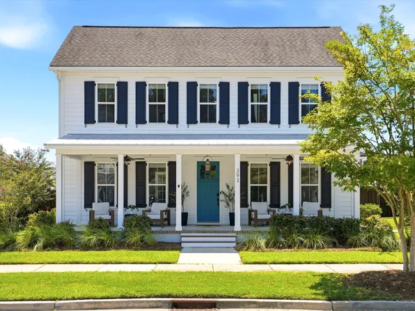 393 Oak Park St, Summerville, SC 29486