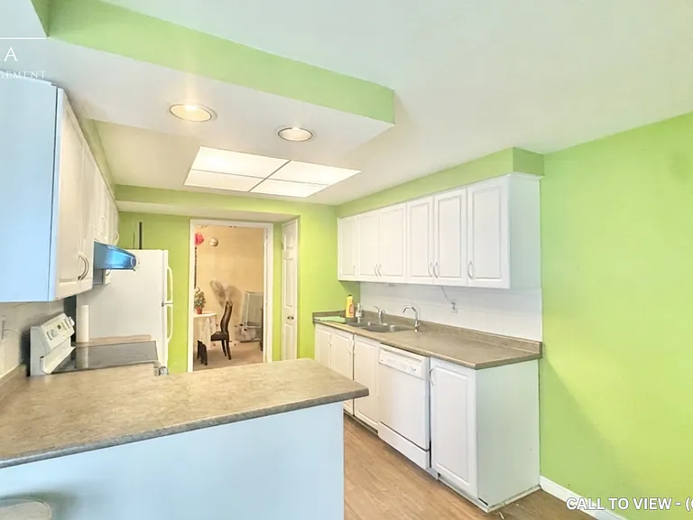 265 Westcourt Pl #807 — Photo 4