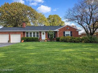 1705 Girard Dr, Graymoor Devondale, KY 40222