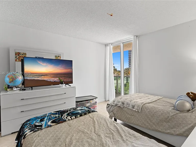100 Bayview Dr #307 — Photo 11
