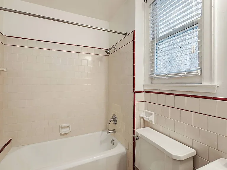 1419-1421 Oak Grove Avenue — Photo 17