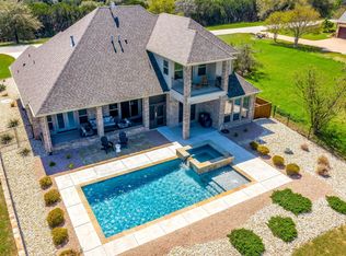 6220 Montrose St, Cleburne, TX 76033