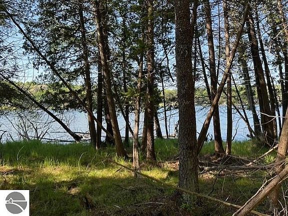 2nd image of 0 Clam Lake Rd