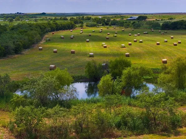 1203 County Road 3220, Penelope, TX 76676