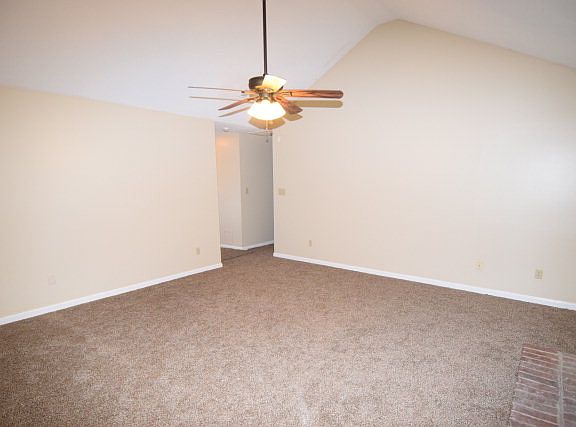 2nd image of 3405 Linderwood Dr