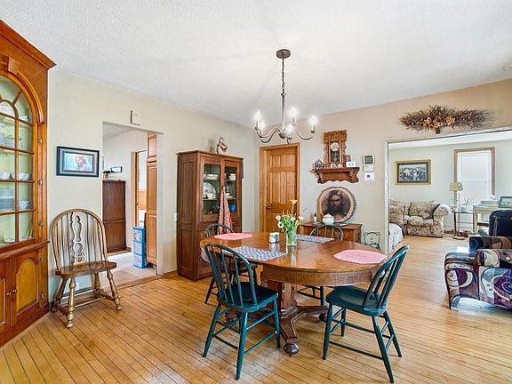 4th image of 1102 14th Avenue