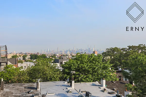 Rented by ERNY LLC | media 41