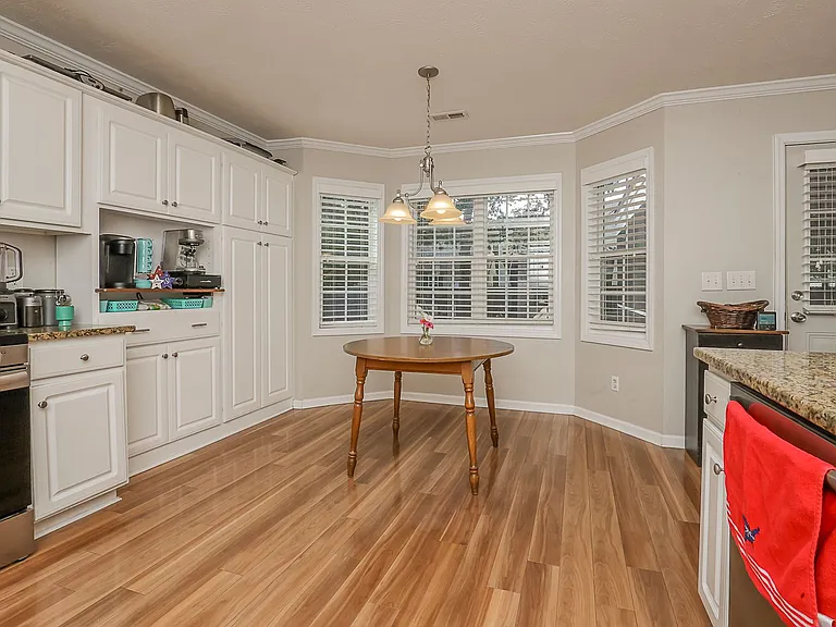1636 Chadwick Shores Dr — Photo 11