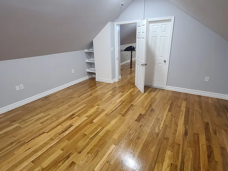 32-34 Gertrude St #3 — Photo 3
