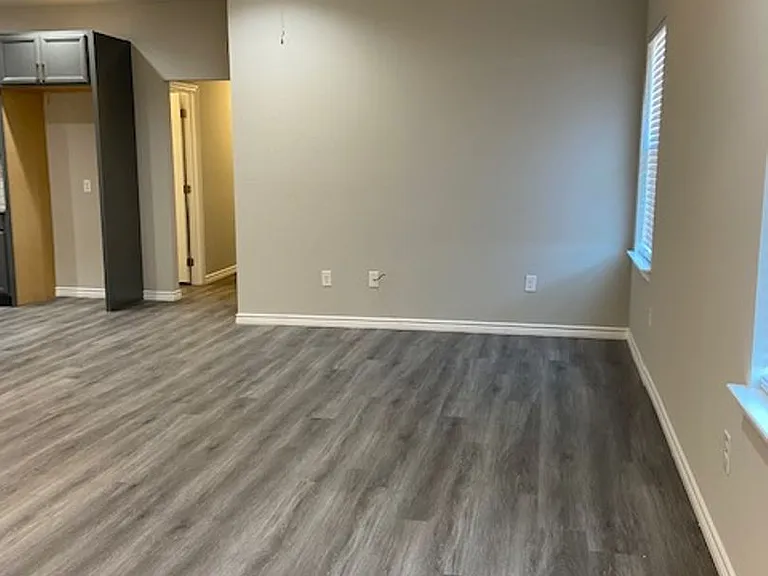 2842 Melissa Ln — Photo 4