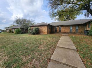 4405 Menzer St, Fort Worth, TX 76103