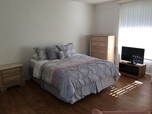 Suite with Kitchen