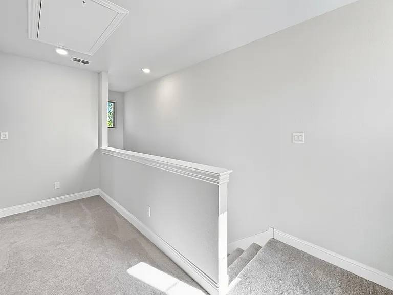 9525 Thorncrown Ln — Photo 22