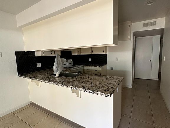 3rd image of 4767 N Cedar Ave APT 103