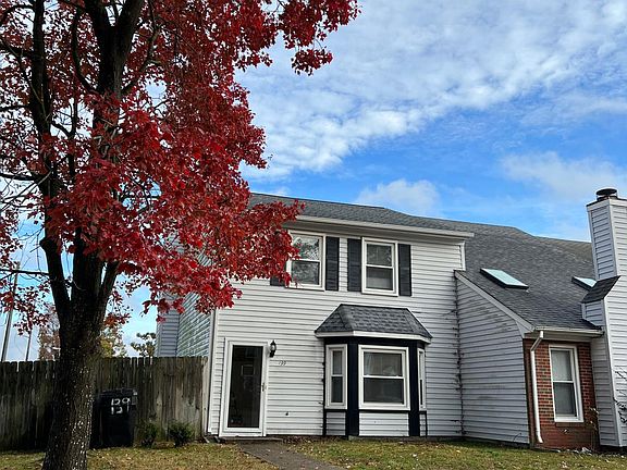 2nd image of 139 Majestic Cir