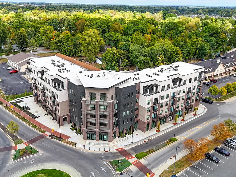 Overture at Proscenium Apartments — Photo 33
