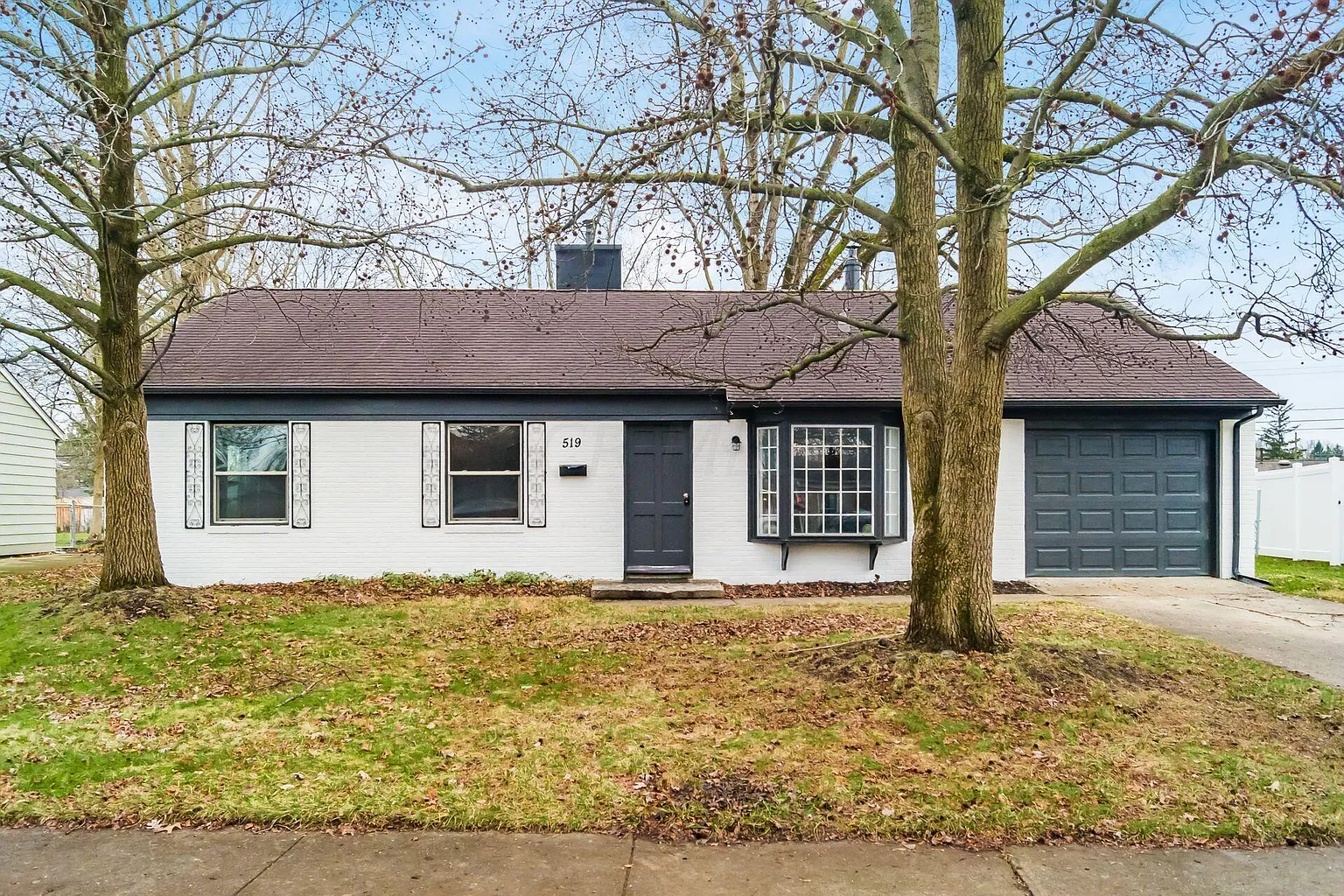 519 King George Ave photo 1